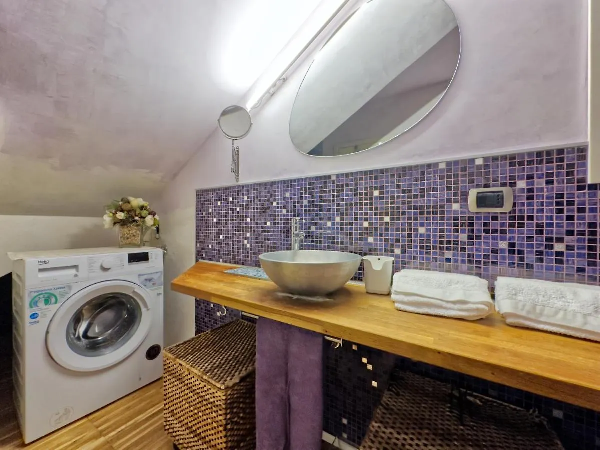 Apartment Arzignano Charm: Modern Home With Parking!