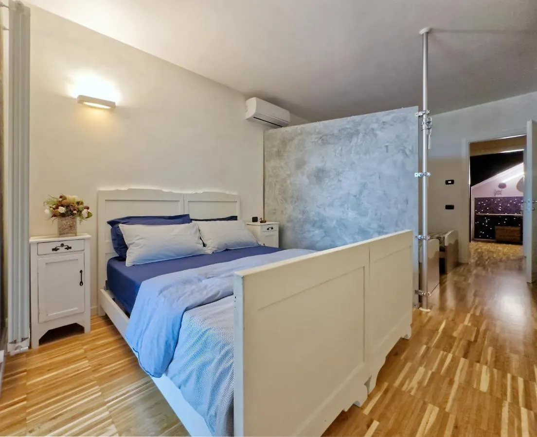 Arzignano Charm: Modern Home With Parking!
